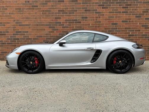 2024 Porsche 718 Cayman S