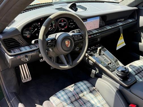 2025 Porsche 911 Turbo