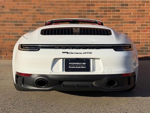 2023 Porsche 911 Carrera GTS