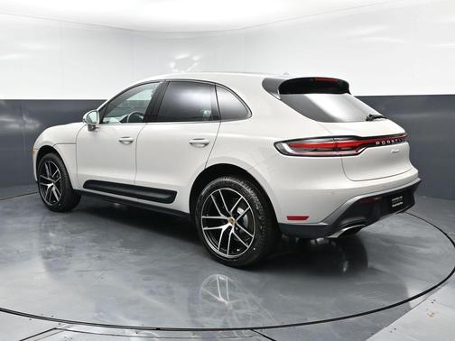 Chalk 2026 Porsche Macan Base