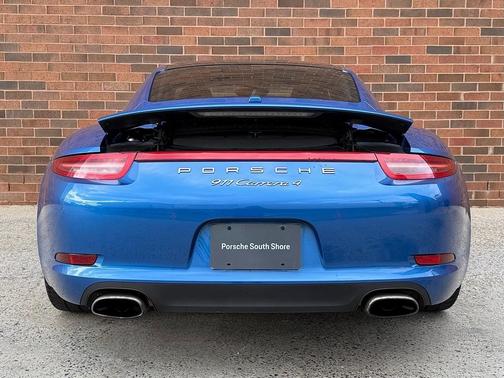 2015 Porsche 911 Carrera 4