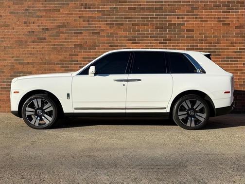 2024 Rolls-Royce Cullinan 