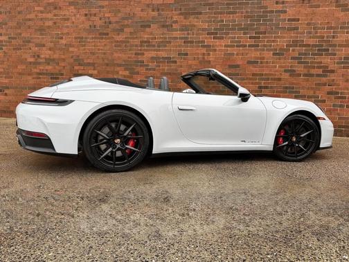 2025 Porsche 911 Carrera S