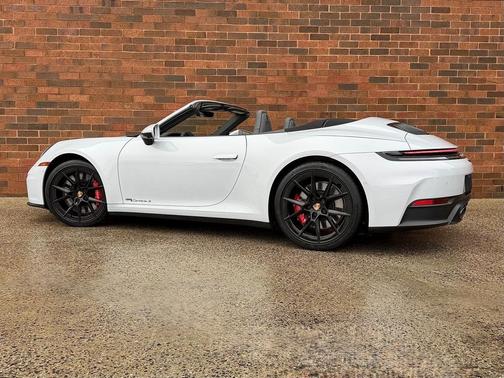 2025 Porsche 911 Carrera S