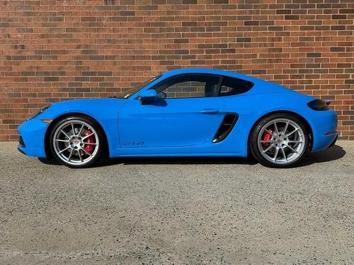 2025 Porsche 718 Cayman GTS 4.0