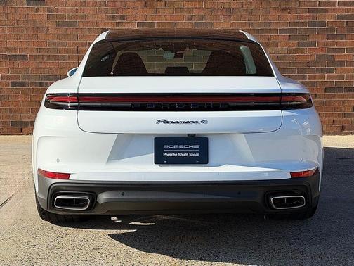 Carrara White 2026 Porsche Panamera 4
