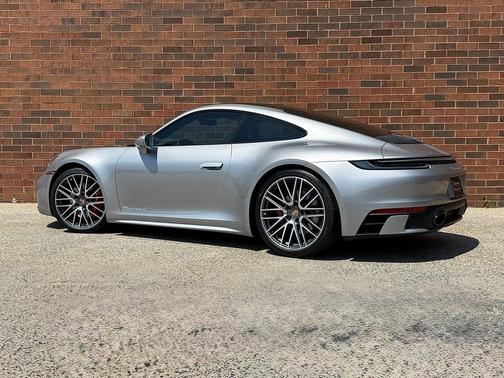 2023 Porsche 911 Carrera S