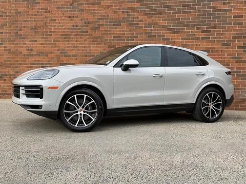 2026 Porsche Cayenne AWD