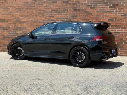 2025 Volkswagen Golf R 2.0T Black Edition