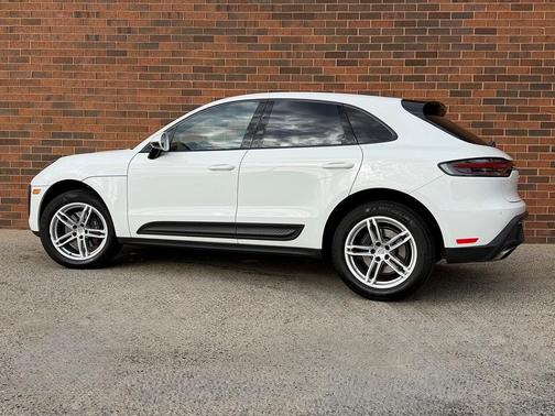 2024 Porsche Macan 
