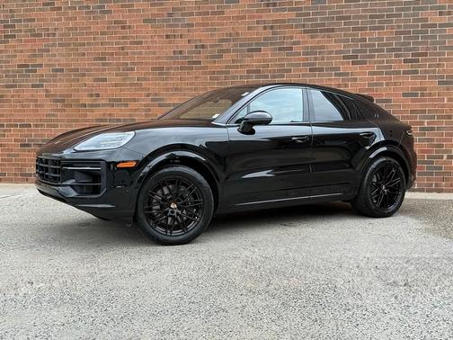 2025 Porsche Cayenne AWD