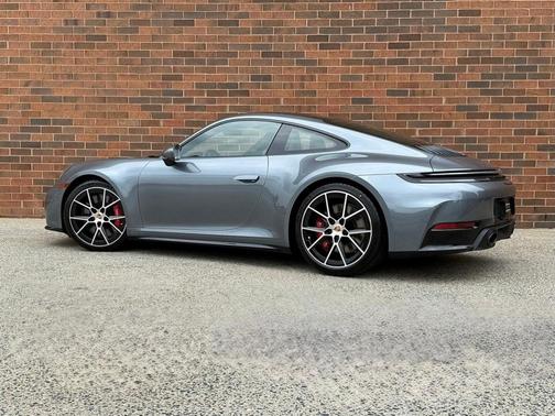 2025 Porsche 911 Carrera S