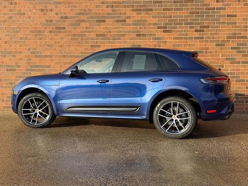 2024 Porsche Macan Base (PDK)