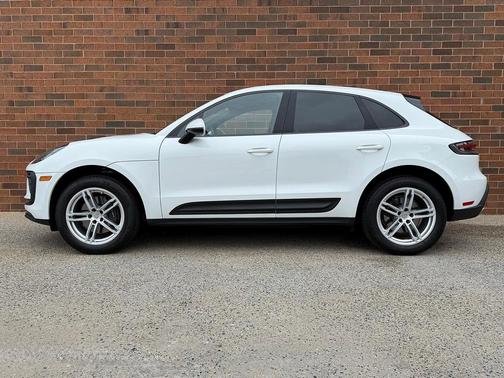 2024 Porsche Macan 
