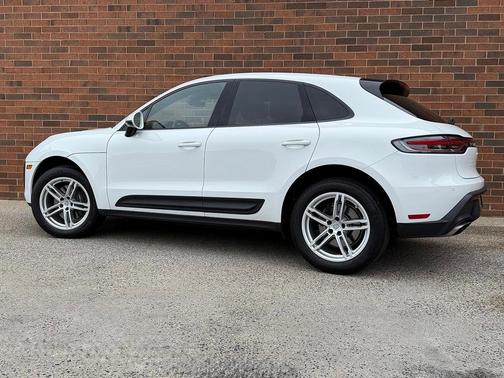 2024 Porsche Macan 