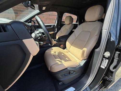 2025 Porsche Cayenne S Coupe AWD