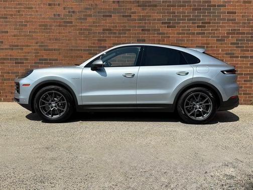 2025 Porsche Cayenne E-Hybrid Coupe Base