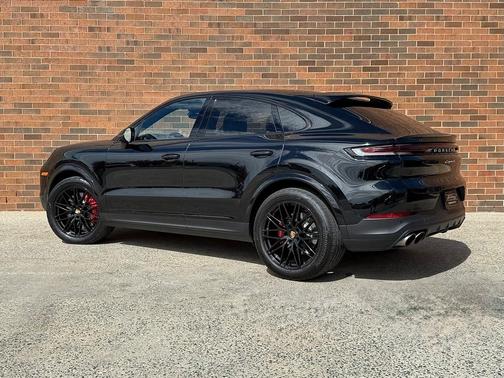 2024 Porsche Cayenne S Coupe AWD