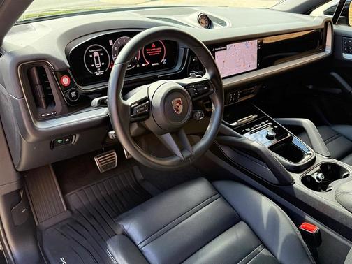 2024 Porsche Cayenne S Coupe AWD