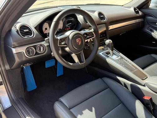 2025 Porsche 718 Cayman S