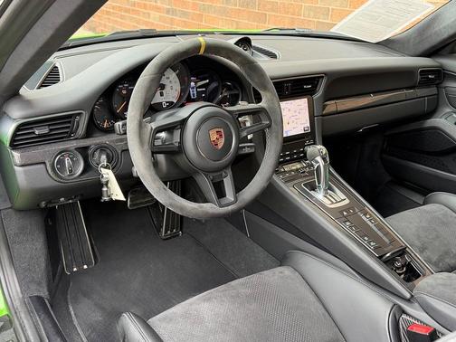 2019 Porsche 911 GT3 RS