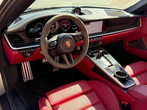 2024 Porsche 911 Turbo S