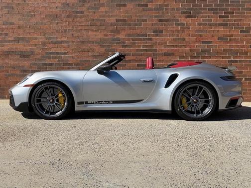 2024 Porsche 911 Turbo S