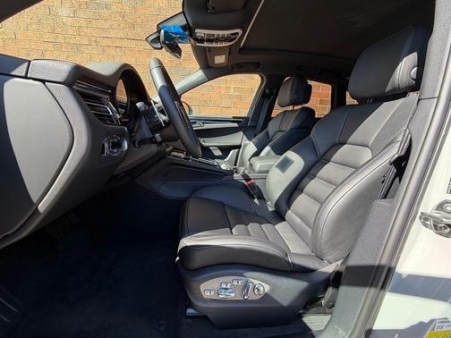 Chalk 2026 Porsche Macan S