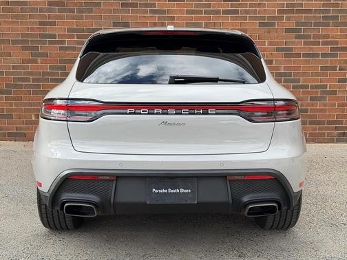 2025 Porsche Macan 
