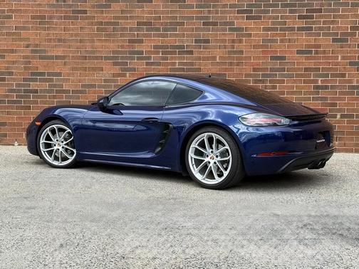 2024 Porsche 718 Cayman Base