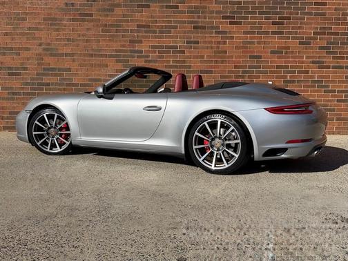 2019 Porsche 911 Carrera 4S