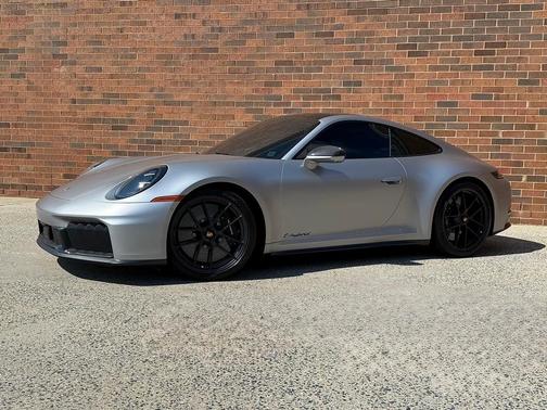 2025 Porsche 911