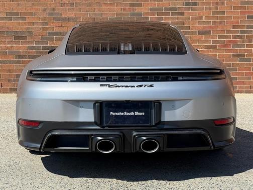 2025 Porsche 911