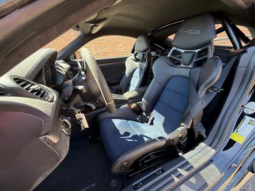 2023 Porsche 718 Cayman GT4 RS