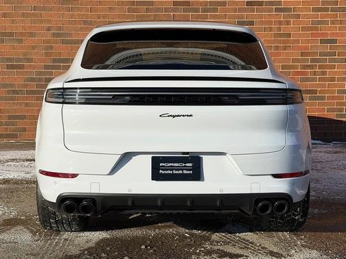 2026 Porsche Cayenne AWD