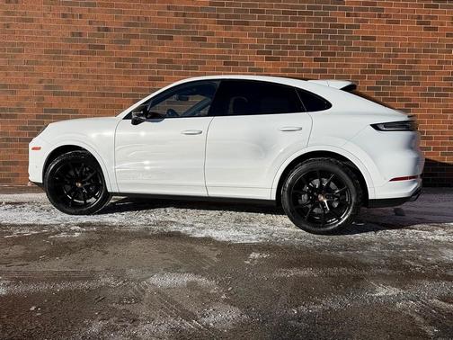 2026 Porsche Cayenne AWD