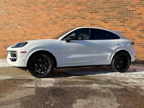 2026 Porsche Cayenne AWD