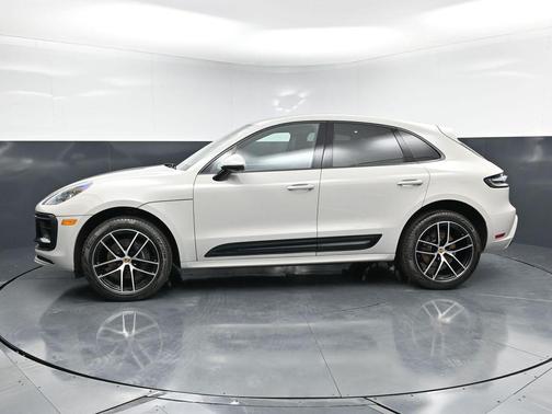 Chalk 2025 Porsche Macan