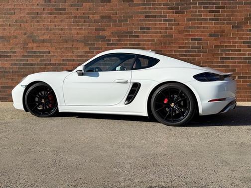 2024 Porsche 718 Cayman S
