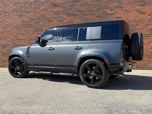 2023 Land Rover Defender Carpathian Edition