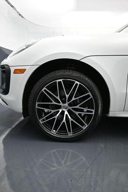 White 2025 Porsche Macan