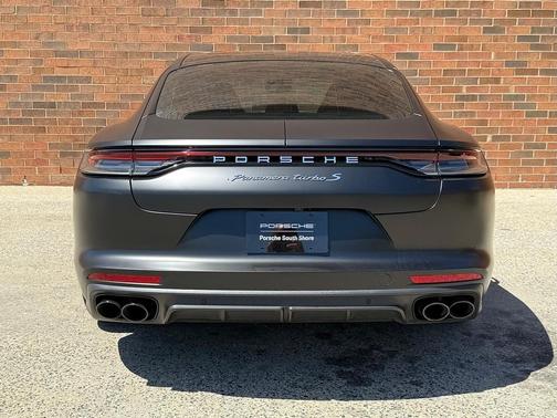 2023 Porsche Panamera Turbo S