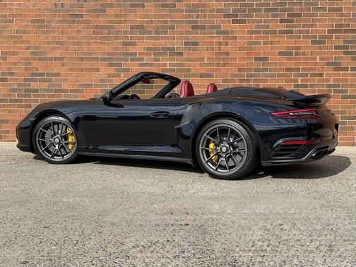 2019 Porsche 911 Turbo S