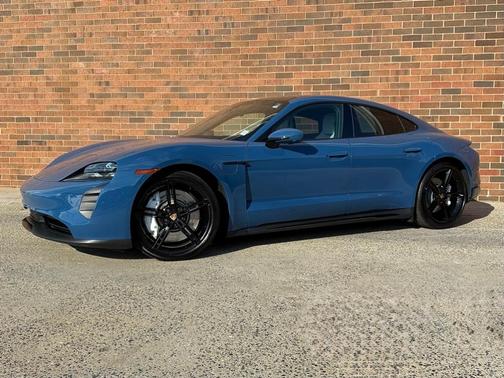 2024 Porsche Taycan 4S