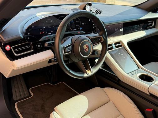 2024 Porsche Taycan 4S