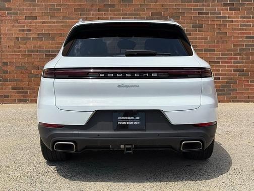 2024 Porsche Cayenne Base