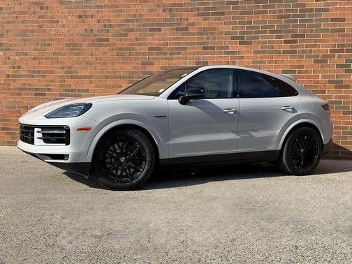 2026 Porsche Cayenne Base