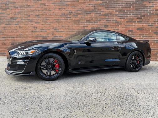 2021 Ford Shelby GT500 Base