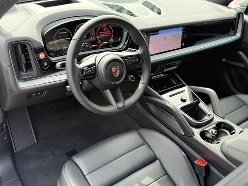 2025 Porsche Cayenne Base