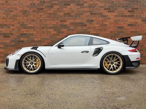 Chalk 2018 Porsche 911 GT2 RS